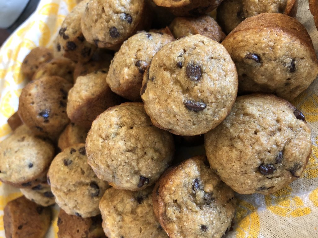 THE BEST BANANA CHOCOLATE CHIP MINI MUFFIN RECIPE