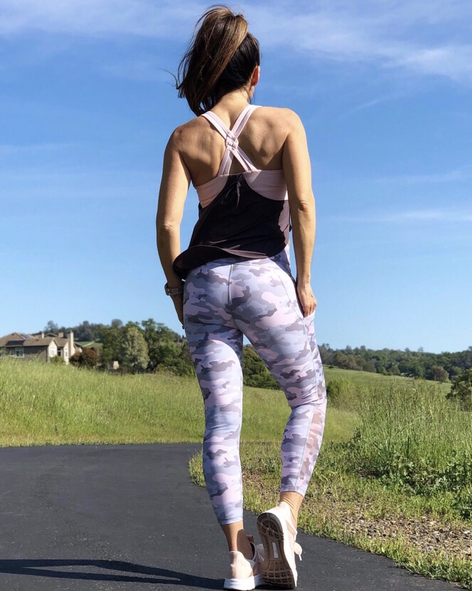 Everyday Holly Weekly Roundup week 2 Fabletics workout camo