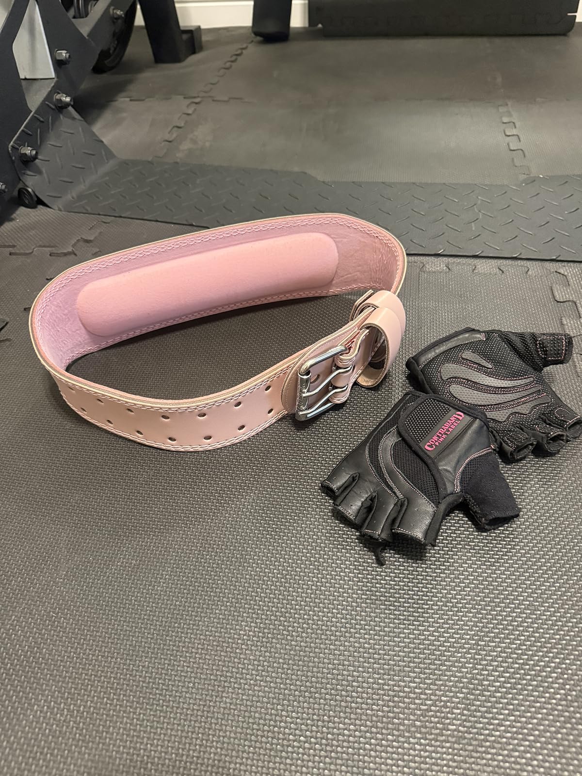 home gym essentials, home gym equipment, Amazon workout gear, women's activewear, workout clothes for women, Amazon sneakers, fitness essentials, resistance bands, workout accessories, home fitness equipment