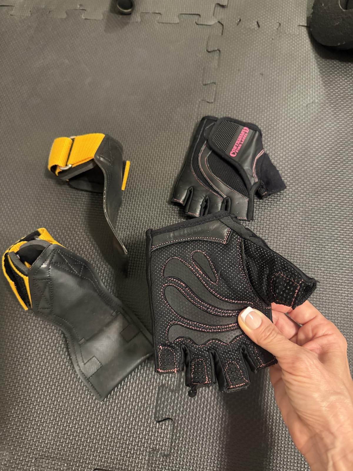home gym essentials, home gym equipment, Amazon workout gear, women's activewear, workout clothes for women, Amazon sneakers, fitness essentials, resistance bands, workout accessories, home fitness equipment